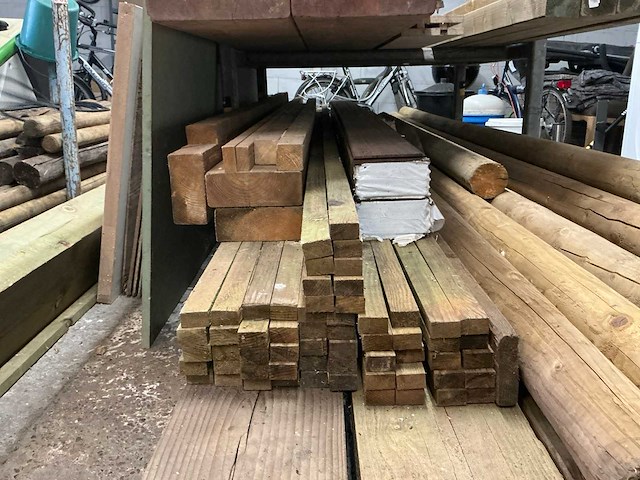 Partij diverse houten balken - afbeelding 4 van  9