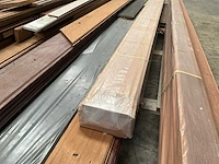 Partij diverse houten gevelbekleding en boenselplanken - afbeelding 2 van  17