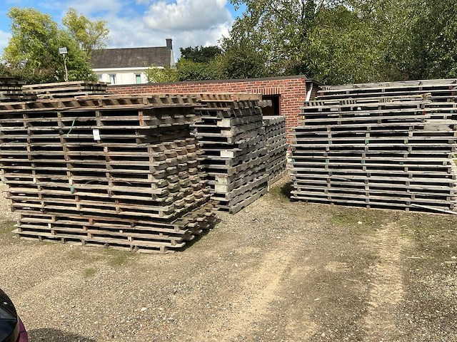 Partij diverse houten palletten - afbeelding 1 van  6