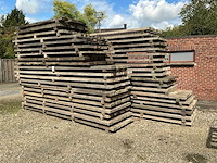 Partij diverse houten palletten