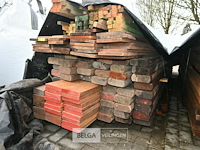 Partij diverse houten planken en balken - afbeelding 1 van  6
