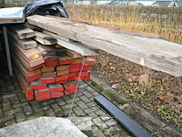 Partij diverse houten planken en balken - afbeelding 1 van  5