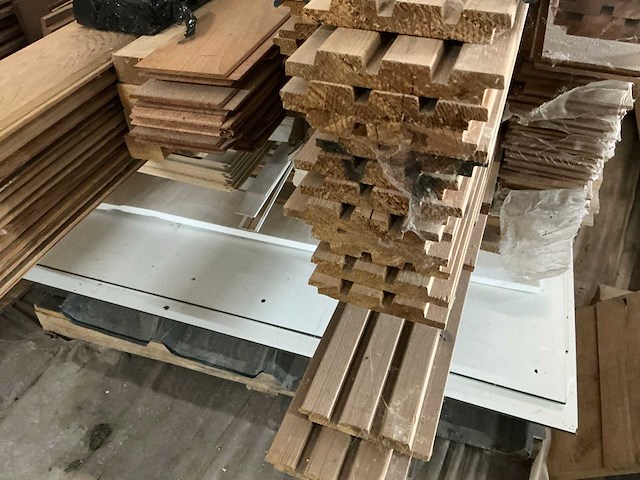 Partij diverse houten planken - afbeelding 2 van  11