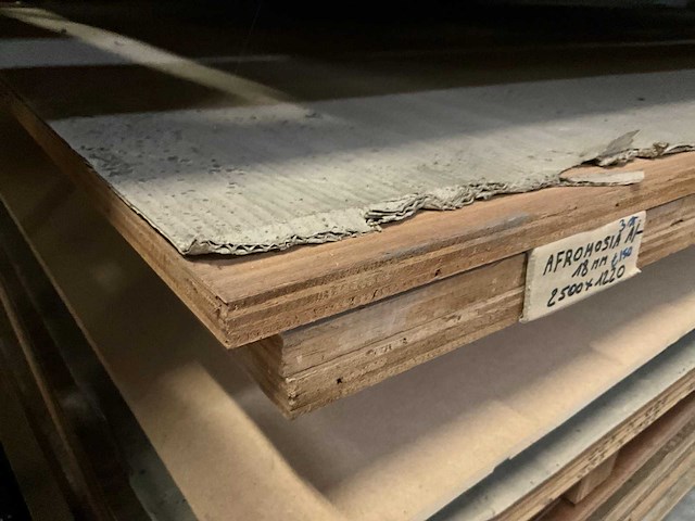 Partij diverse houten platen (35x) - afbeelding 18 van  22