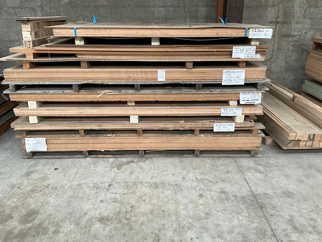 Partij diverse houten platen - afbeelding 2 van  9