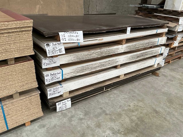 Partij diverse houten platen - afbeelding 2 van  8