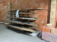 Partij diverse houten profielen - afbeelding 1 van  10