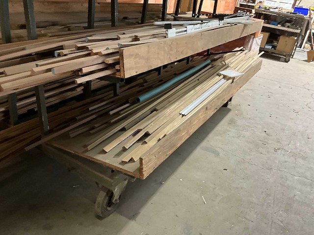 Partij diverse houten profielen - afbeelding 4 van  10