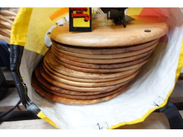 Partij diverse houten snijplanken - afbeelding 2 van  4