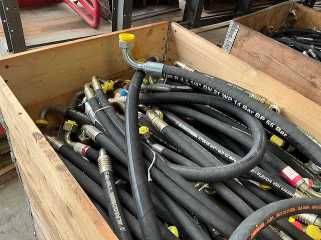 Partij diverse hydraulisch leidingen - afbeelding 4 van  4