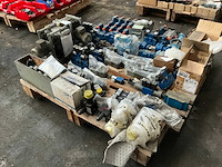 Partij diverse hydraulische onderdelen - afbeelding 9 van  9