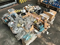 Partij diverse hydraulische onderdelen - afbeelding 1 van  5