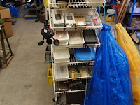 Partij diverse ijzerwaren + metalen rek - afbeelding 6 van  24