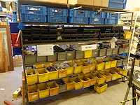 Partij diverse ijzerwaren + metalen rek - afbeelding 7 van  24