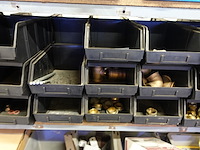 Partij diverse ijzerwaren + metalen rek - afbeelding 22 van  24