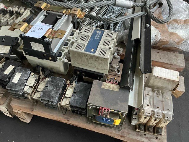 Partij diverse industriële elektro - afbeelding 5 van  18