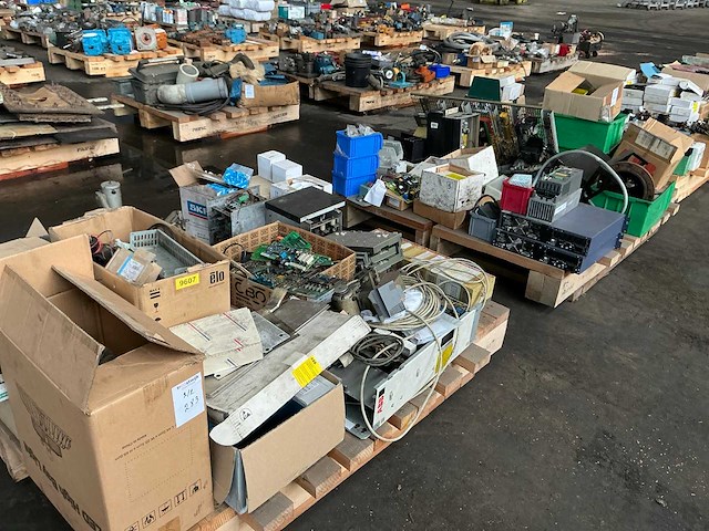 Partij diverse industriële elektro - afbeelding 9 van  17