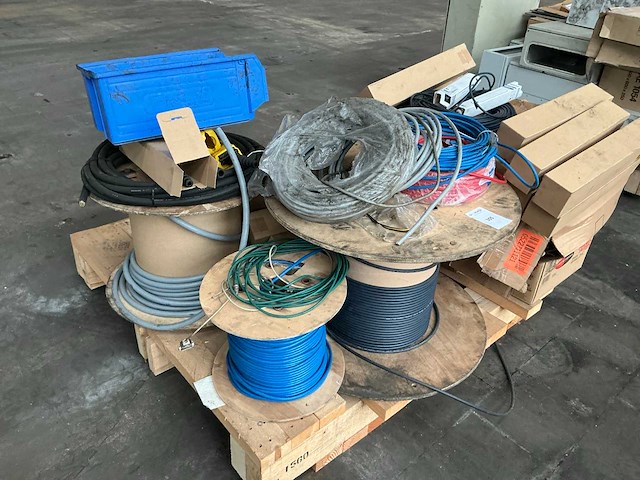 Partij diverse industriële elektro - afbeelding 2 van  9