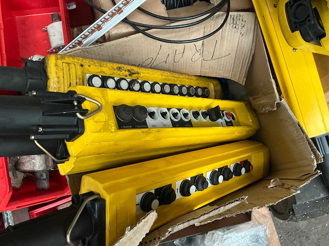 Partij diverse industriële elektro - afbeelding 2 van  8