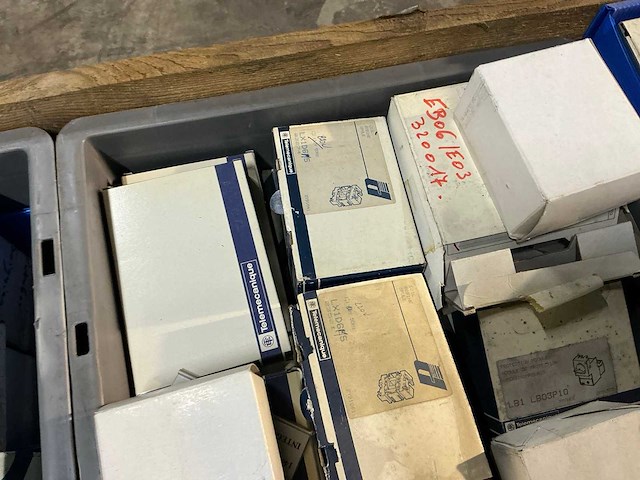 Partij diverse industriële elektro - afbeelding 8 van  11