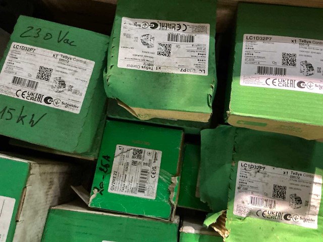 Partij diverse industriële elektro - afbeelding 9 van  10