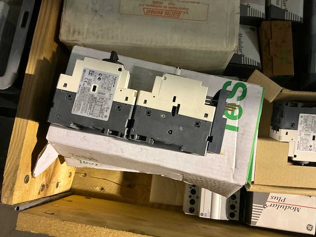 Partij diverse industriële elektro - afbeelding 6 van  10