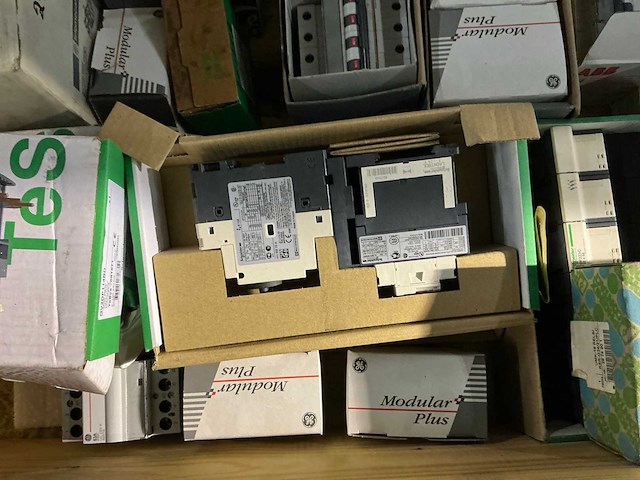 Partij diverse industriële elektro - afbeelding 7 van  10