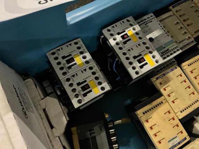 Partij diverse industriële elektro - afbeelding 3 van  7