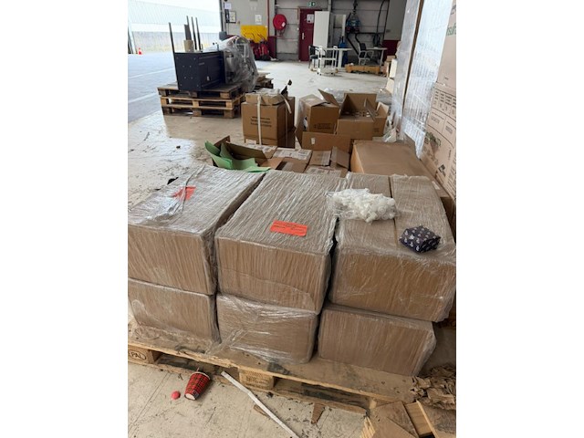 Partij diverse industriële verbruiksgoederen + toebehoren - afbeelding 8 van  17