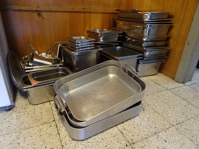 Partij diverse inox g/n bakken - afbeelding 4 van  4