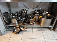 Partij diverse inox kookpotten/pannen