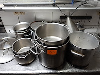 Partij diverse inox kookpotten/pannen - afbeelding 1 van  4