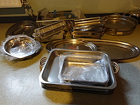 Partij diverse inox schalen/braadslede - afbeelding 2 van  5