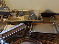 Partij diverse inox schalen/braadslede - afbeelding 4 van  5