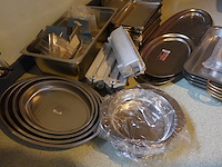 Partij diverse inox schalen/braadslede - afbeelding 5 van  5