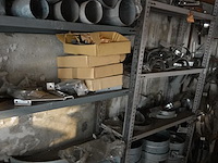 Partij diverse inox schoorsteen- en rookgasonderdelen - afbeelding 26 van  64