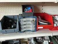 Partij diverse installatiematerialen en fittingen