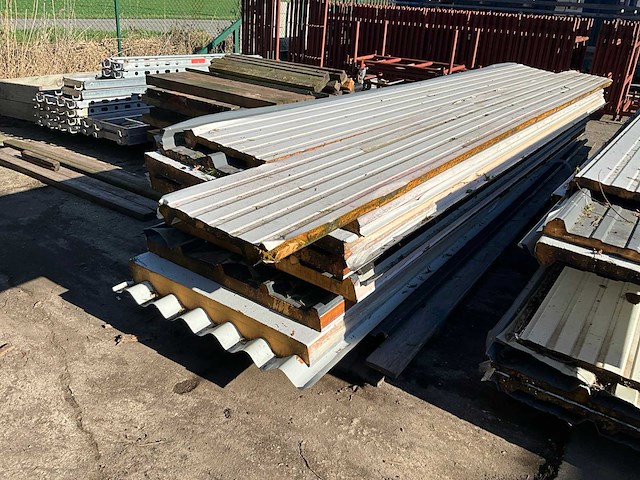 Partij diverse isolatiepanelen - afbeelding 1 van  2