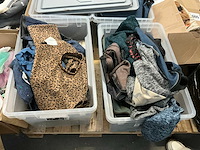 Partij diverse jumpers en body’s voor honden - afbeelding 2 van  10