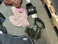 Partij diverse jumpers en body’s voor honden - afbeelding 5 van  11