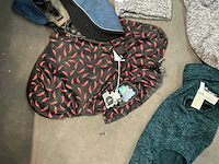 Partij diverse jumpers en body’s voor honden - afbeelding 4 van  10