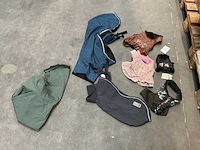 Partij diverse jumpers en body’s voor honden - afbeelding 1 van  11