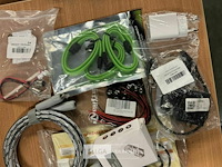 Partij diverse kabels pc smartphone etc - afbeelding 4 van  7