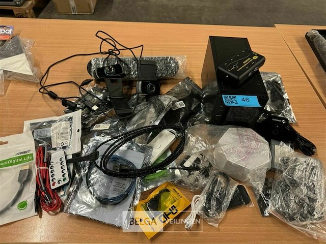 Partij diverse kabels pc smartphone etc - afbeelding 3 van  10