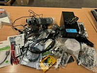 Partij diverse kabels pc smartphone etc - afbeelding 4 van  10