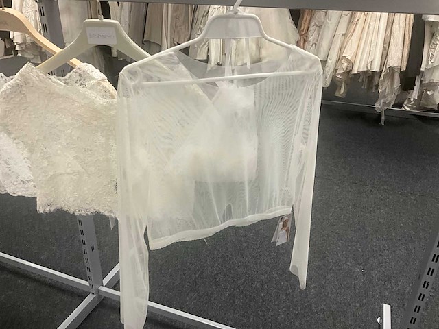 Partij diverse kanten toppen (34x) - afbeelding 2 van  9