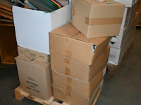 Partij diverse kantoorbenodigdheden