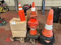 Partij diverse kegels (100x) - afbeelding 1 van  6