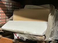 Partij diverse keramische tegels en plinten en meubels - afbeelding 5 van  24