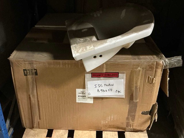 Partij diverse keramische tegels en plinten en meubels - afbeelding 10 van  24